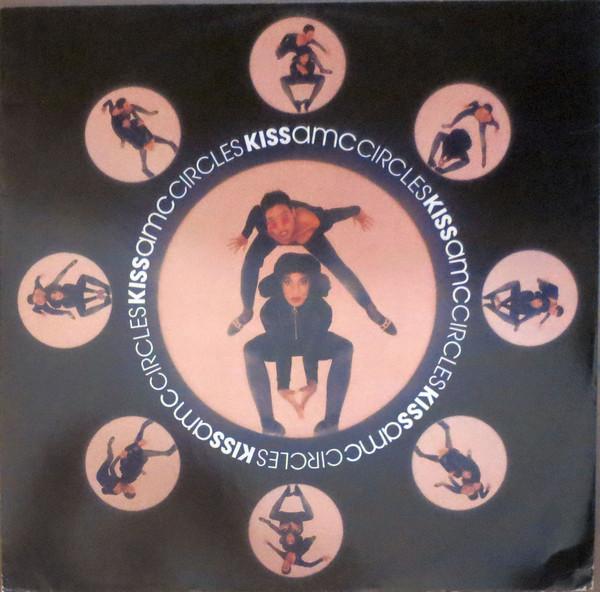 Kiss AMC - Circles